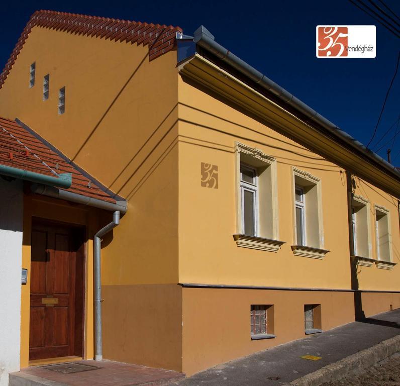 35 Vendégház Pécs Exterior foto